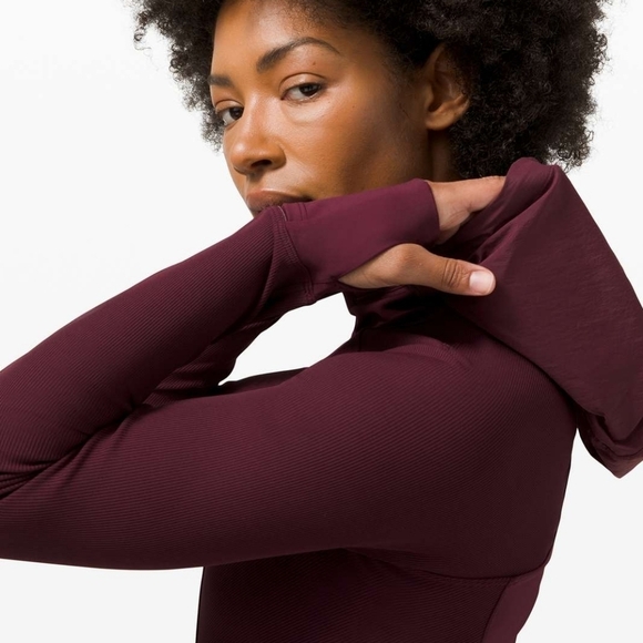 Lululemon Far and Free Jacket in Cassis size 14 NWT - Picture 6 of 12